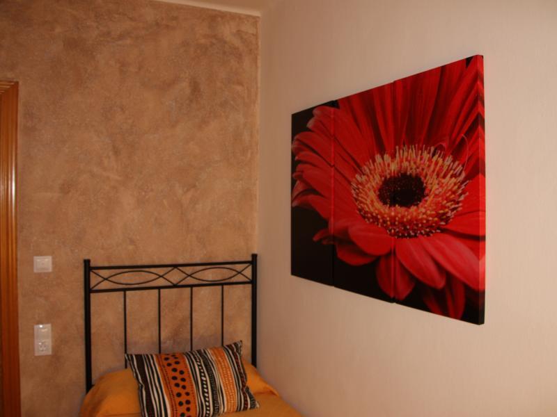 Hostal Rte. Elena Fuentes de Ebro Номер фото