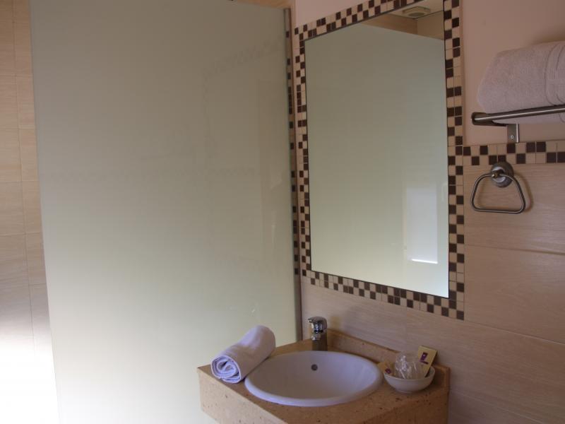Hostal Rte. Elena Fuentes de Ebro Номер фото
